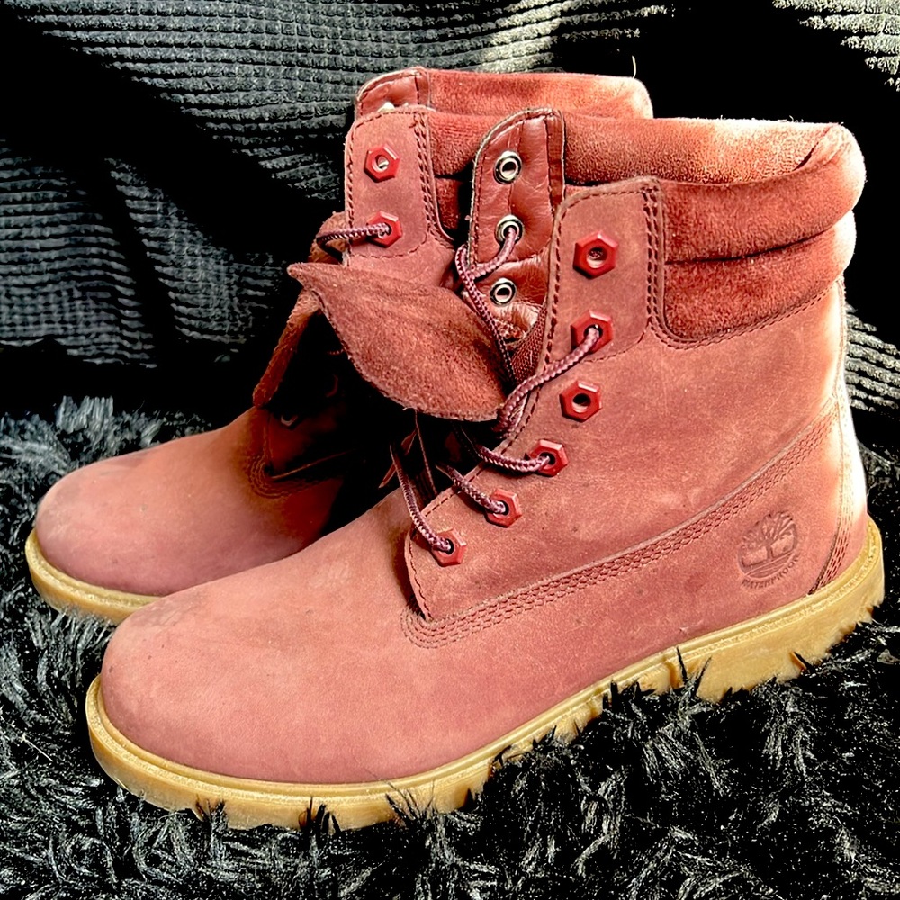Size 8.5 Dark Port Timberland Boots FOR SALE